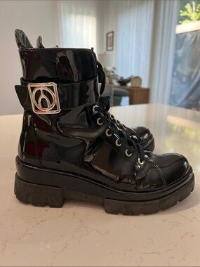 WISHBONE Gorgeous Patent Gloss Combat Boots with Buckle Strap - Black